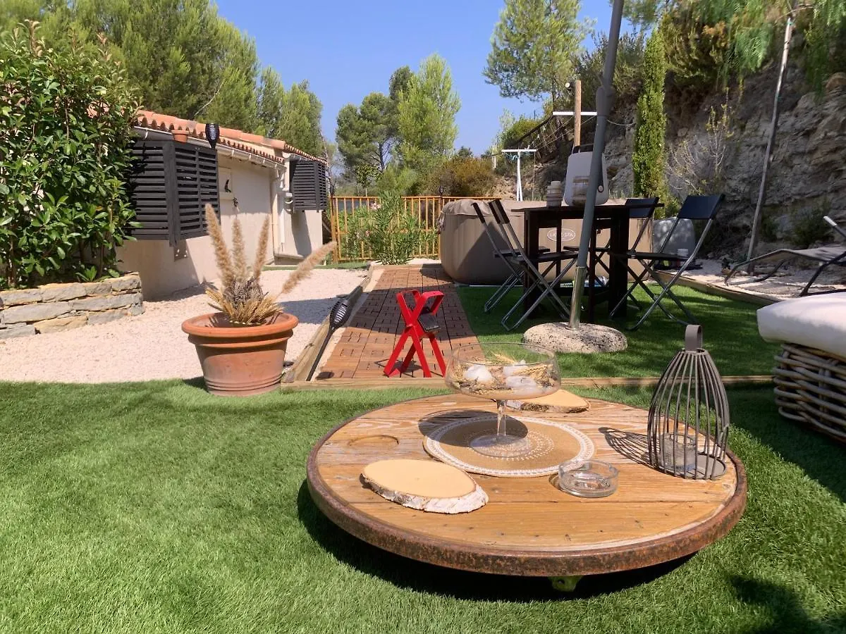 Chalet De Luxe Jardin Privatif 3Mn Circuit Castellet Le Beausset 0*,  France