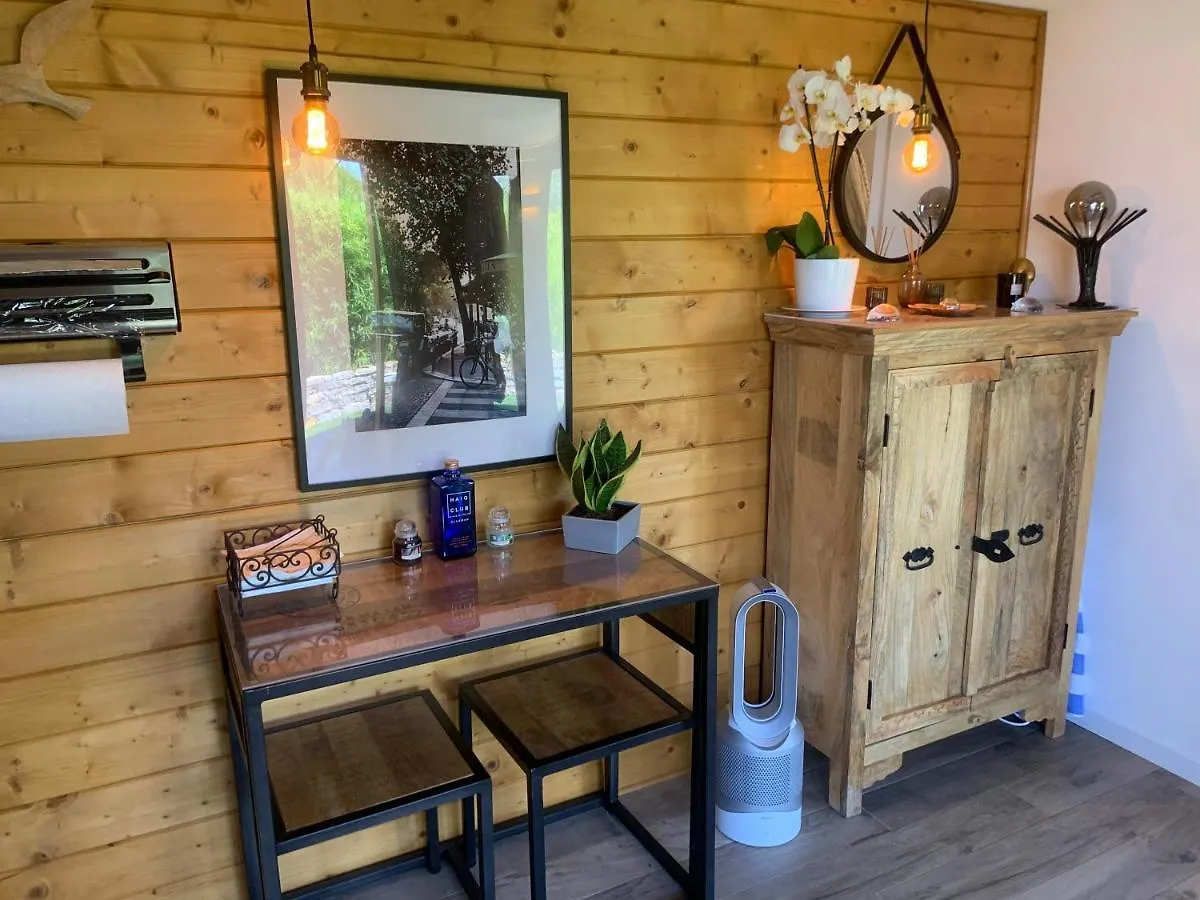 Guest house Chalet De Luxe Jardin Privatif 3Mn Circuit Castellet Le Beausset